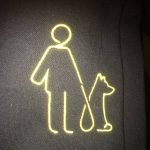 Logo chien et homme